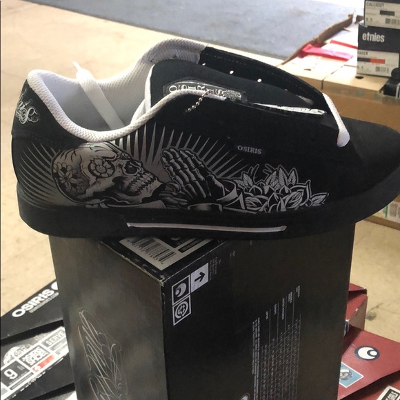 skull osiris shoes